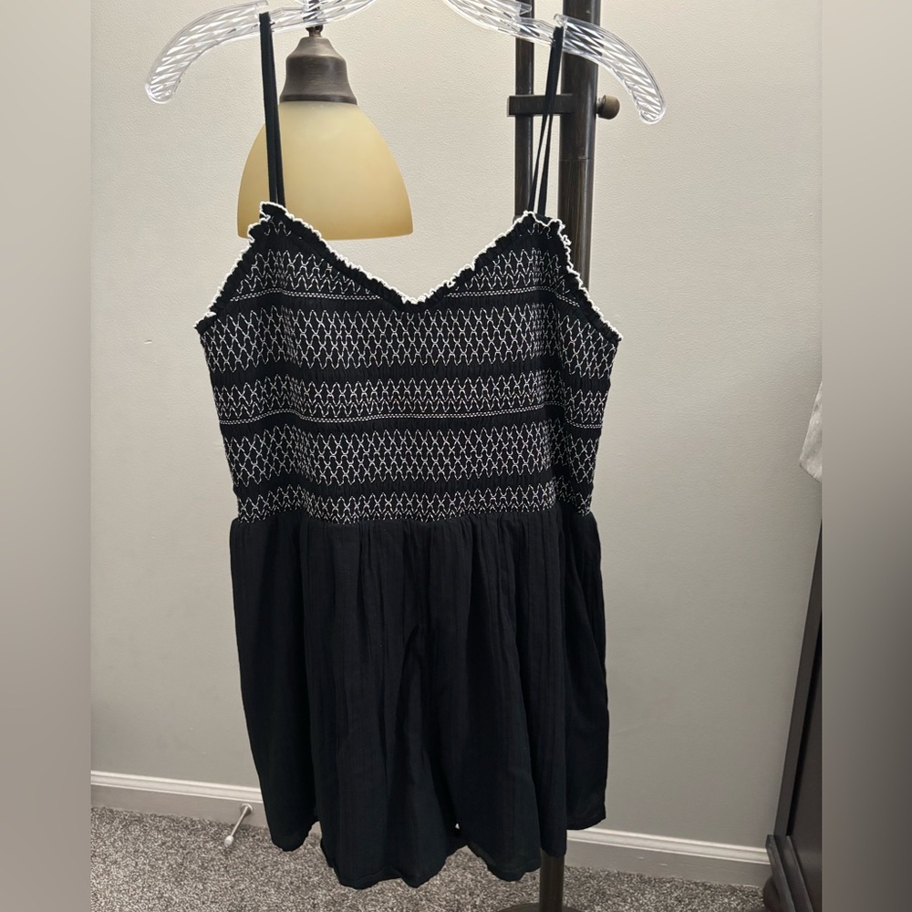 American Eagle Outfitters Black and White Patterned Romper